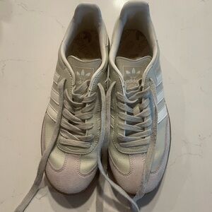 Adidas Women's Sneakers - White and Gray